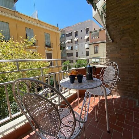 Apartmán Piso En El Centro De Granada. Parking Opcional Exteriér fotografie
